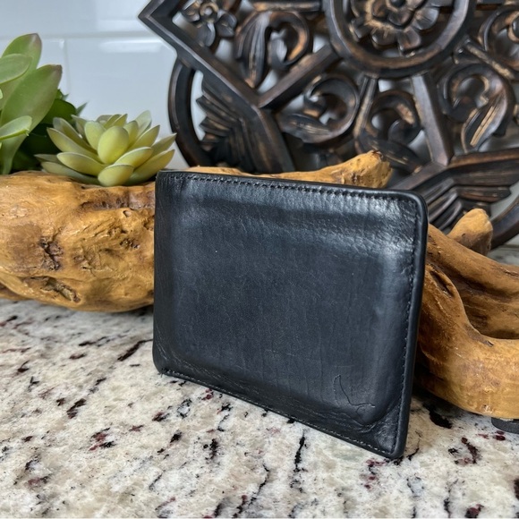 Vintage Eddie Bauer Leather Wallet - Picture 1 of 7